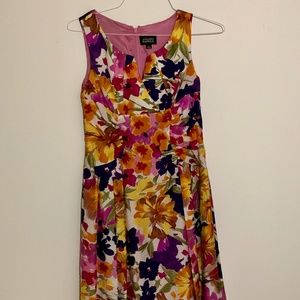 BEAUTIFUL ladies party dress!!